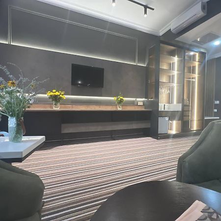 Sapar Standart Hotel Simkent Buitenkant foto