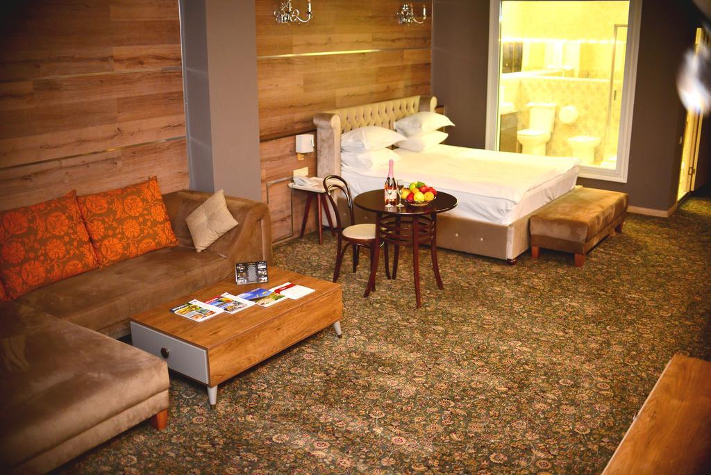 Sapar Standart Hotel Simkent Buitenkant foto
