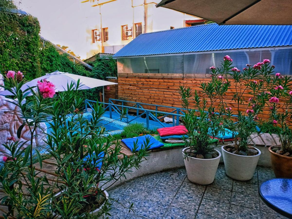 Sapar Standart Hotel Simkent Buitenkant foto