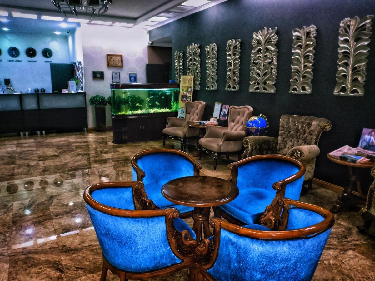 Sapar Standart Hotel Simkent Buitenkant foto