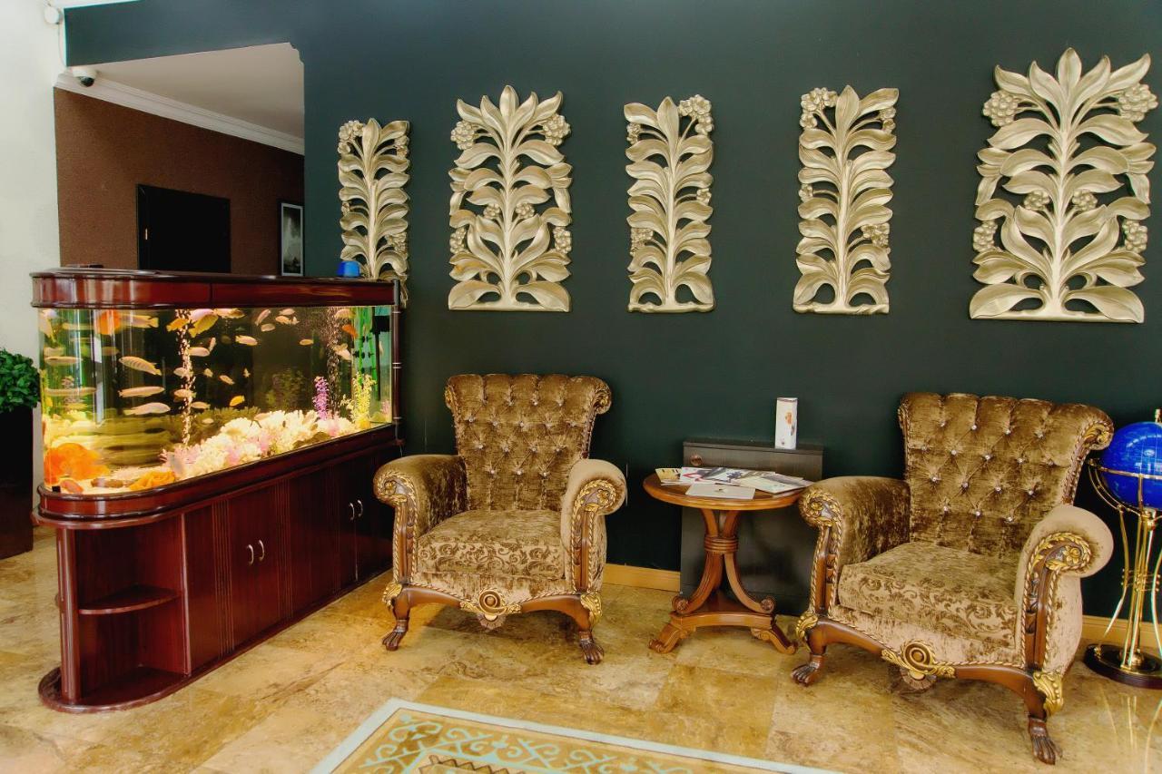 Sapar Standart Hotel Simkent Buitenkant foto